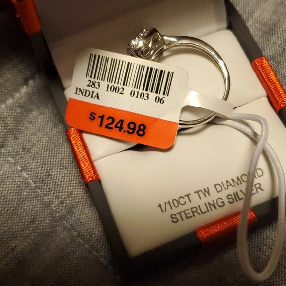 Diamond ring - Picture 3 of 4